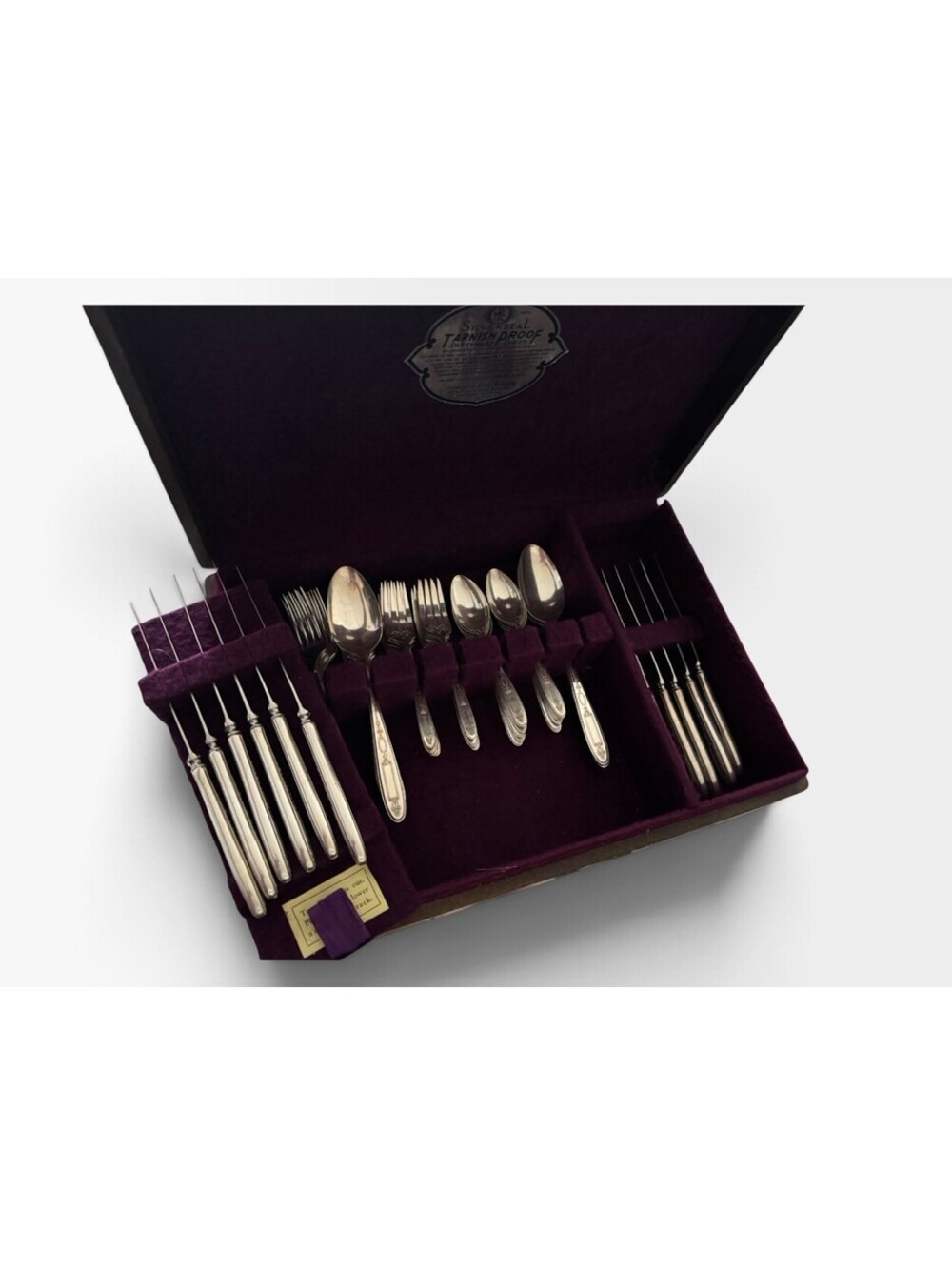 Oneida Community Grosvenor Silverplate Circa 1921 49 Piece Set